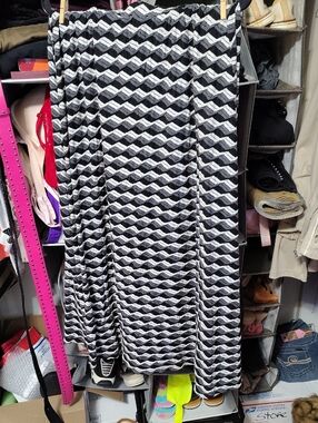 Zac And Rachel Black and White Patterned Women's Skirt